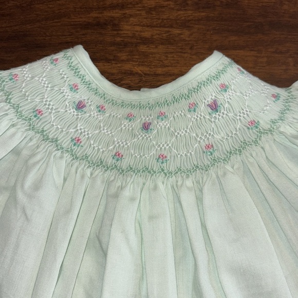 ROYAL CHILD light mint green smocked with pink purple flowers Size 3 baby - Picture 5 of 5